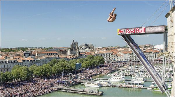 فرانس: کلف ڈائیونگ ورلڈ سیریز کے عالمی مقابلے شروع