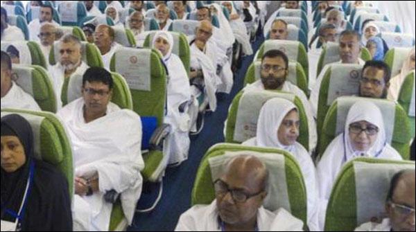 عازمین حج کی پہلی پرواز مدینہ ائیرپورٹ پہنچ گئی