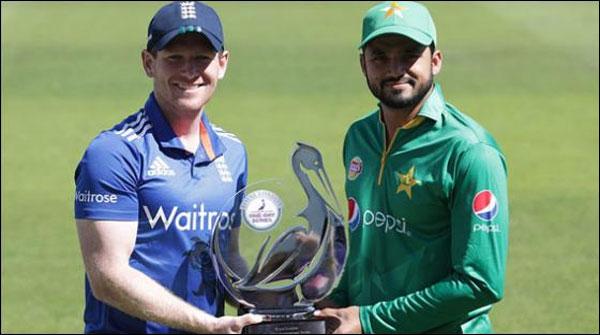 انگلینڈ کیخلاف پہلا ون ڈے،پاکستان کا ٹاس جیت کر بیٹنگ کا فیصلہ