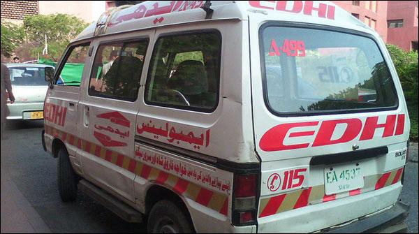 سکھر: روہڑی بائی پاس پر حادثہ، 6افراد زخمی