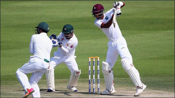 ﻿کھانے کے وقفے پر ویسٹ انڈیز کے 6 وکٹوں پر 151 رنز