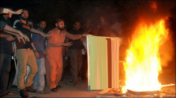 لاہور میں تحریک انصاف کے کارکنوں کا جگہ جگہ احتجاج