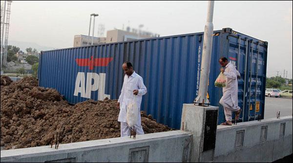 اسلام آباد کے ریڈ زون میں کنٹینر پہنچادیے گئے