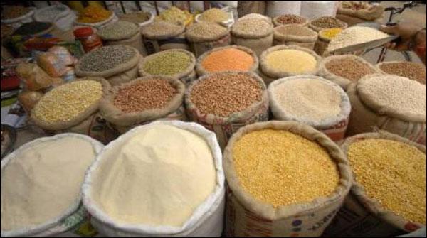 پشاور میں 17 اشیاء خوردو نوش کی قیمتوں میں کمی، 9 میں اضافہ منظور