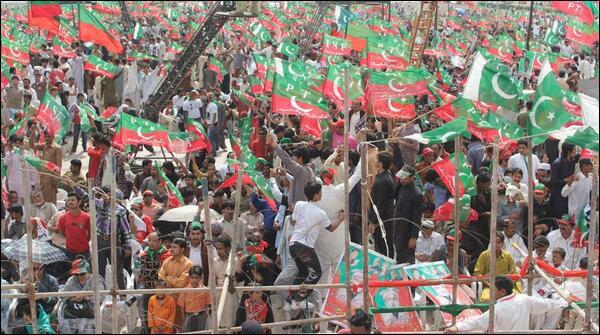 بہاولپور میں تحریک انصاف کے جلسے میں بد نظمی