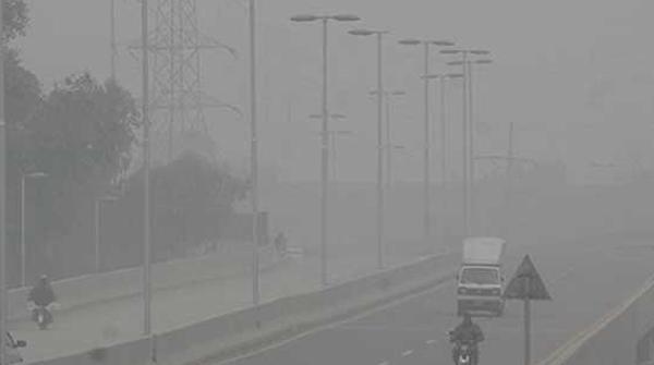 بہاولپور: دو گاڑیوں کی ٹکر میں خاتون جاں بحق 2 افراد زخمی