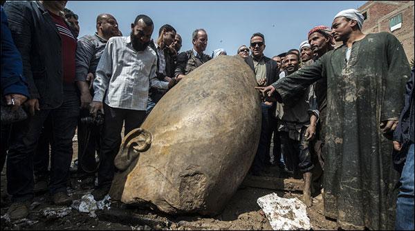 مصر: ایک ہزار قدیم مجسمے اور دس تابوت دریافت