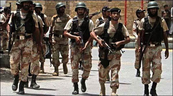کراچی: رینجرز کی کارروائی، دکان میں چھپایاگیااسلحہ برآمد