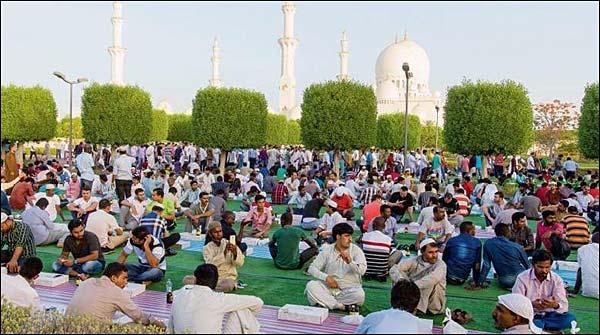 یو اے ای میں 30ہزار افراد کیلئے افطاری کا اہتمام