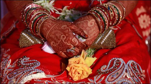 بھارت: دلہا کے گٹکا کھانے پر دلہن کا شادی سے انکار