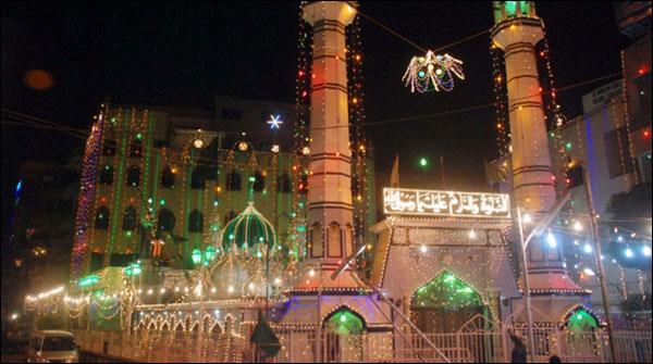 رمضان کی 27 ویں شب،ملک بھر کی مساجد میں عبادات