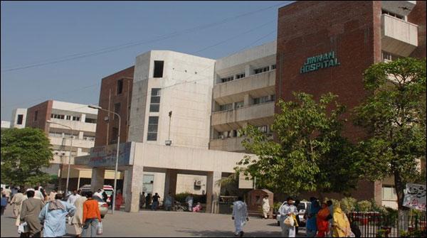 سانحہ احمد پور شرقیہ: لاہور کے سرکاری اسپتالوں میں ہائی الرٹ