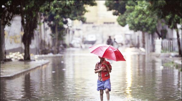 کراچی: آئندہ 48گھنٹوں میں مون سون بارشوں کی پیش گوئی