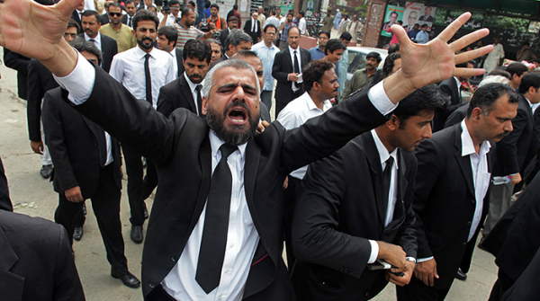 لاہور ہائیکورٹ بار کا وزیراعظم کے خلاف ملک گیر احتجاج کا اعلان