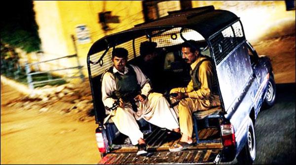 کراچی: پولیس کی لیاری میں کارروائی،2ملزمان گرفتار