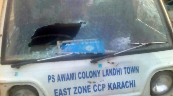 کراچی میں پولیس موبائل پر فائرنگ، تین اہلکار شہید