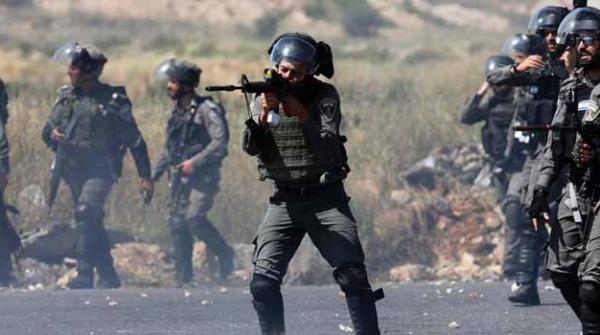 مغربی کنارے پر اسرائیلی فورسز کی فائرنگ سے 3 فلسطینی شہید، 100 سے زائد زخمی