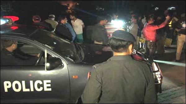 لاہور: ڈکیتی کیلئے گھر میں گھسنے والے 4 ڈاکو پولیس مقابلے میں ہلاک