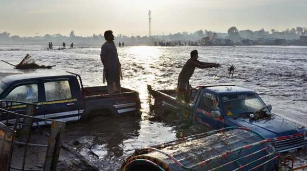 پشاور میں 24 گھنٹوں میں بارش سے 3 افراد جاں بحق، 9 زخمی