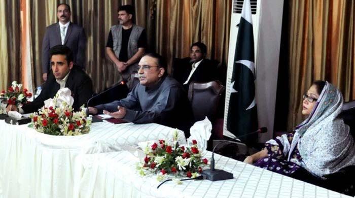 ایم کیوایم وفاقی حکومت میں گئی تو سندھ کابینہ میں نہیں لیا جائیگا: پیپلزپارٹی