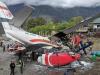 نیپال میں طیارہ اڑان بھرنے کے دوران 2 ہیلی کاپٹروں سے ٹکرا گیا، 3 افراد ہلاک