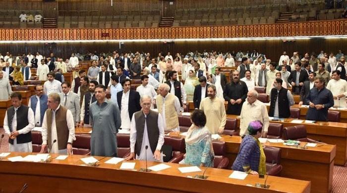 وفاق اور صوبائی حکومتیں کب ایک ہوں گی؟