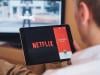 نیٹ فلکس کا پاس ورڈ شیئر کرنے والوں کے خلاف کریک ڈاؤن
