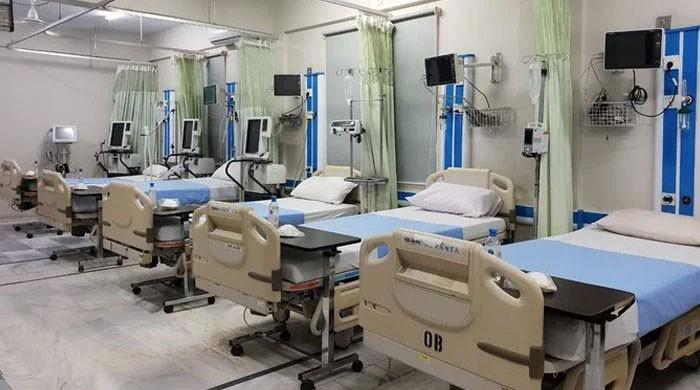 ’اسپتال میں بستر کی کمی‘ این سی او سی کا بیان حقائق کے برعکس قرار