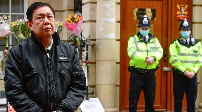 لندن: میانمار کے سفیر کو سفارتخانے سے نکال دیا گیا، رات کار میں گزاری