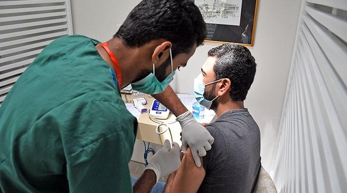 40 سال سے زائد عمر افراد کی کورونا ویکسینیشن کیلئے رجسٹریشن کا آغاز