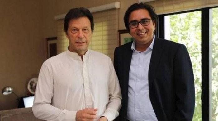 وفاقی کابینہ نے شہباز گل کیلئے 3 اسلحہ لائسنسز  کی منظوری دے دی