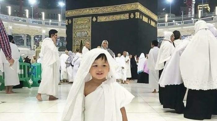 سعودی وزارت حج کی بچوں کو نماز یا عمرہ کیلیے مسجد الحرام نہ لانے کی ہدایت 