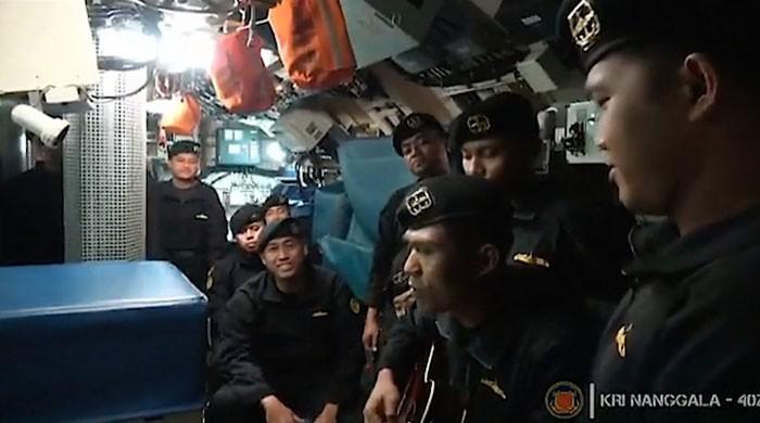 ’جو آیا ہے وہ جائے گا‘، انڈونیشیا میں ڈوبنے والی آبدوز کے عملے کی ویڈیو سامنے آگئی