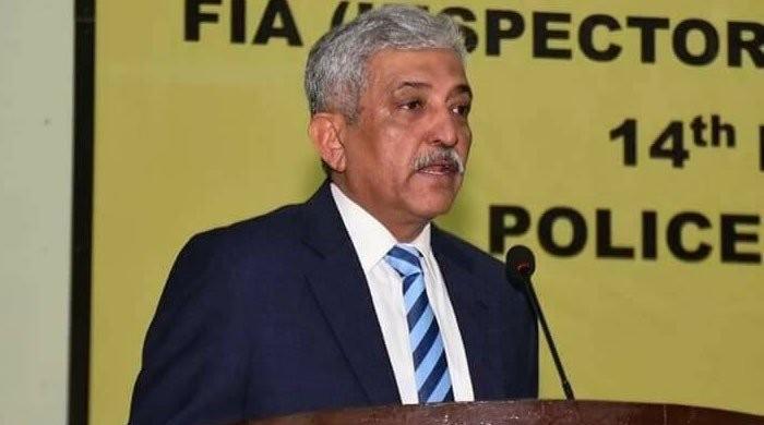 جسٹس فائز کیخلاف انکوائری کا شہزاد اکبر نے کہا، وزیر اعظم نے کہا ہمت کریں آپ کرسکتے ہیں، بشیر میمن