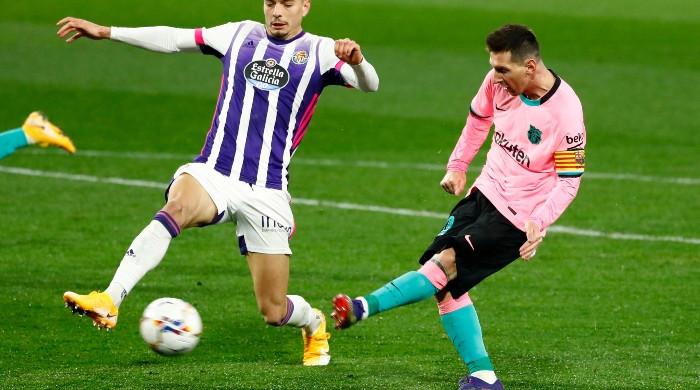 میسی کے مہنگے جوتوں کی نیلامی نے ورلڈ ریکارڈ بنادیا