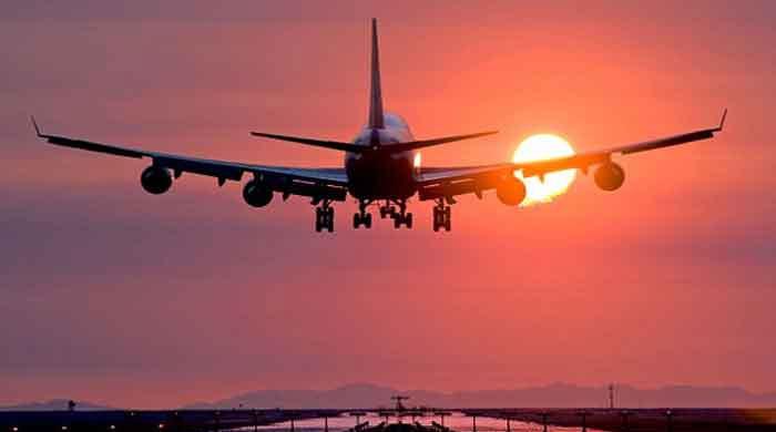 پاکستان نے غیرملکی پروازوں کی تعداد مزید کم  کر دی