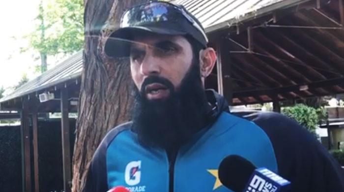 تنقید کرنے والے اپنا خون جلاتے رہیں میں ان کیلئے دعا گو  ہوں، مصباح