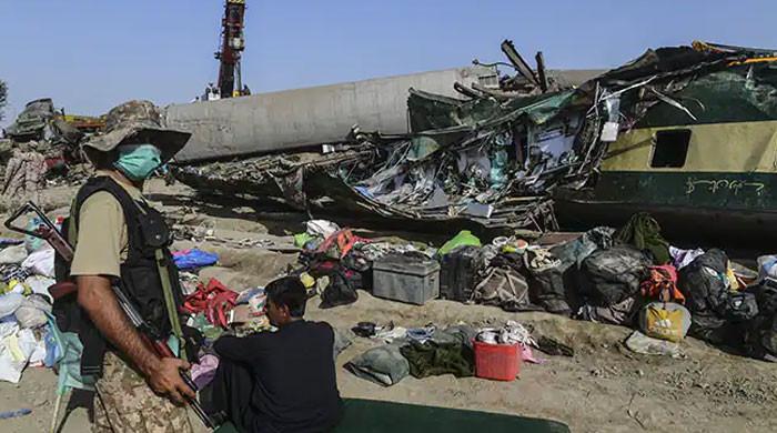 ڈھرکی ٹرین حادثہ، حکومت کی بے حسی