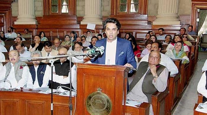 پنجاب بجٹ: سرکاری ملازمین کی تنخواہوں اور پنشن میں 10 فیصد اضافے، 25 فیصد اسپیشل الاؤنس کا اعلان