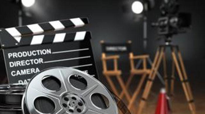 زوال آئے تو پورے کمال میں آئے