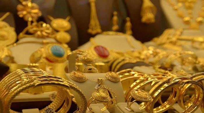 سونے کی فی تولہ قیمت میں مسلسل دوسرے روز کمی
