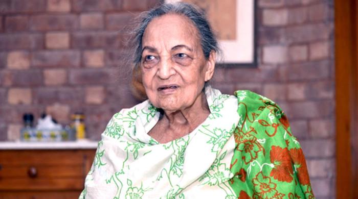 ماضی کی مقبول اداکارہ بیگم خورشید شاہد انتقال کرگئیں