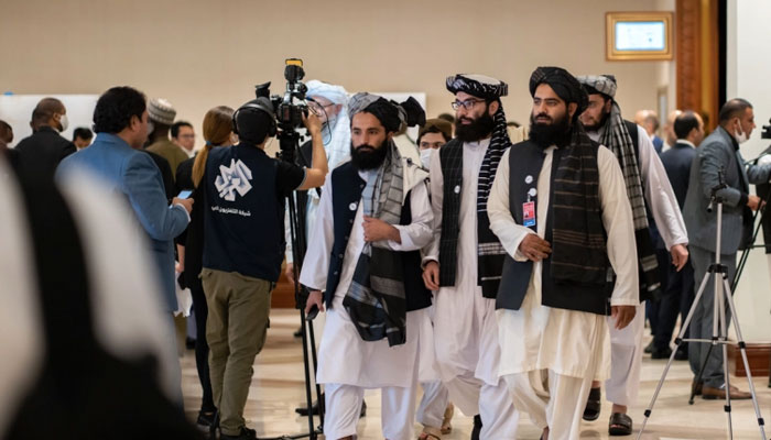 طالبان وفدکےسربراہ ملاعبدالغنی برادر نے مذاکرات کے دوران اپنے خطاب میں کہا کہ عدم اعتماد کےخاتمے اور قوم کےاتحادکیلئےکوششیں کرنی چاہئیں— فوٹو: فائل