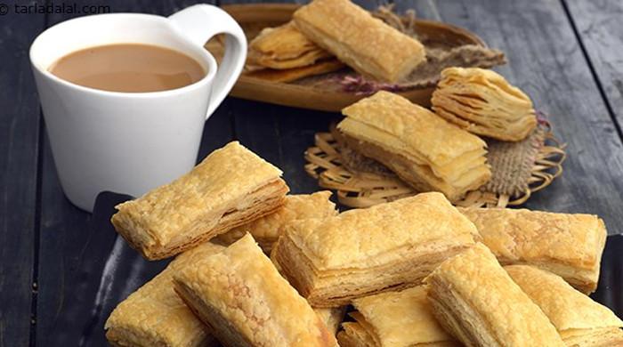 چائے کے  ساتھ اسنیکس کھانا واقعی ضروری ہے؟