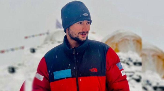 19 سالہ شہروز کاشف نے ماؤنٹ ایورسٹ کے بعد کے ٹو سرکرکے ایک اور اعزاز پالیا