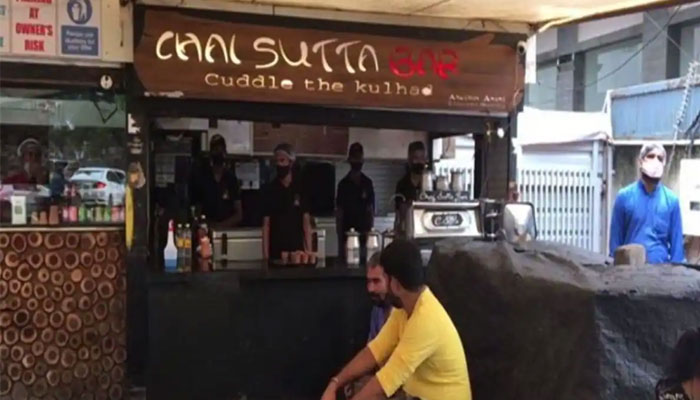 اس اسٹال پر صرف10 روپے میں مختلف فلیور کی چائے دستیاب ہے ،فوٹوبشکریہ بھارتی میڈیا