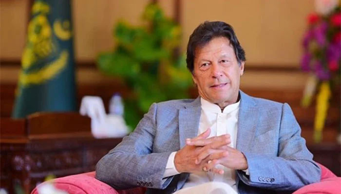 عمران خان کی جانب سے 32 سال پرانی تصویر انسٹاپر شیئر کی گئی ہے— فوٹو فائل
