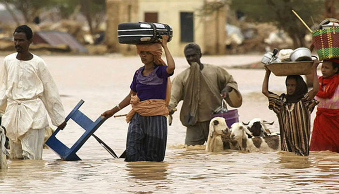 ملک کی گیارہ ریاستوں میں بارشوں سے تباہی مچ گئی، ساڑھے 8ہزار مکانات تباہ جبکہ 27ہزار سے زائد کو نقصان پہنچا— فوٹو: فائل