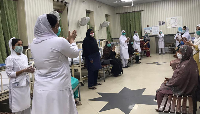 نرسوں کی بھرتی کیلئے پنجاب پبلک سروس کمیشن کو ریکوزیشن بھجوادی ہے،سیکرٹری صحت— فوٹو:فائل