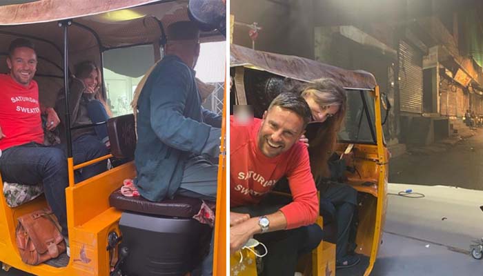 تصاویر اور ویڈیو میں جمائما کو رکشے میں سوار دیکھا گیا— فوٹو: انسٹاگرام/ جمائما